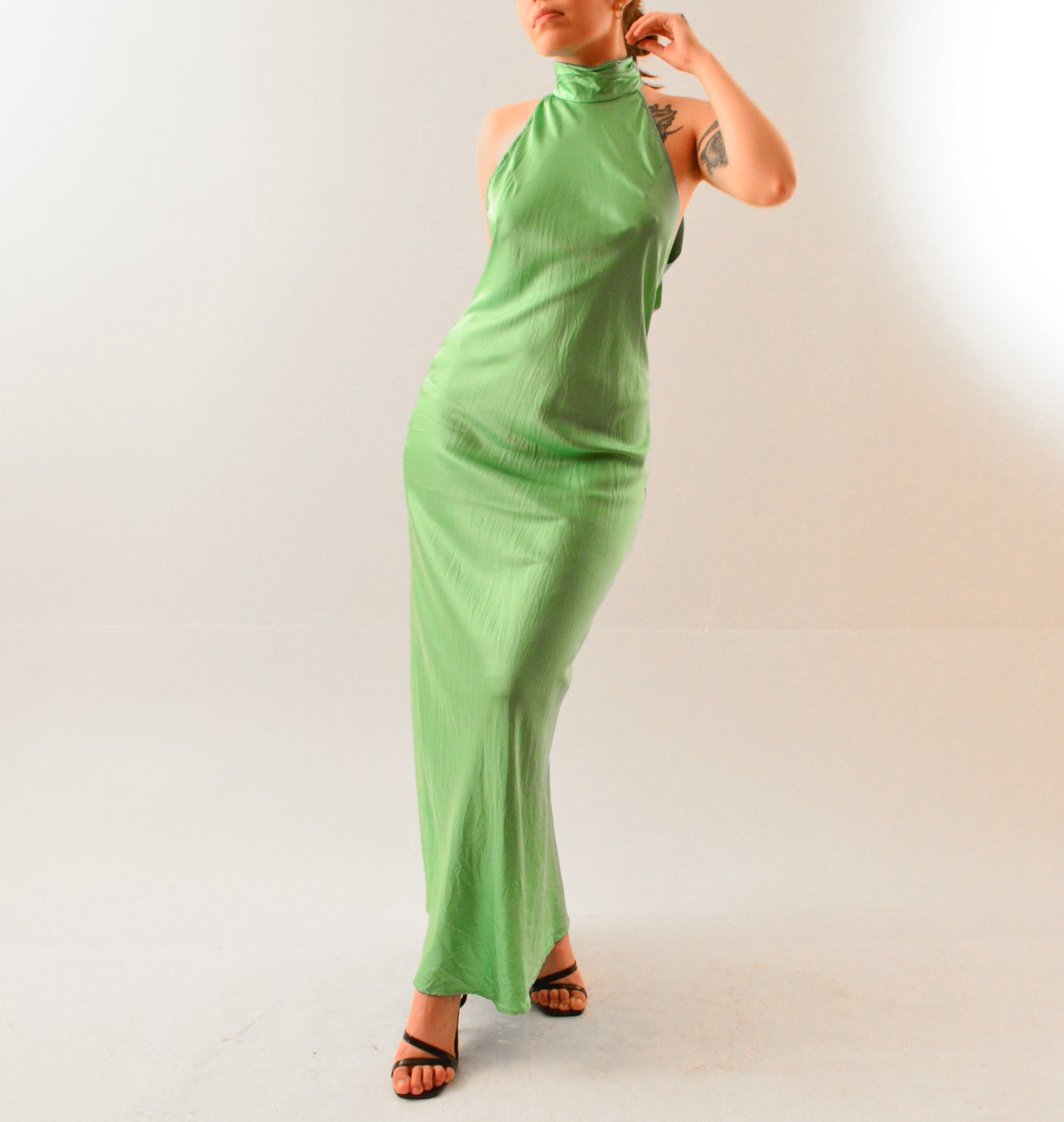 Vestido verde largo de seda
