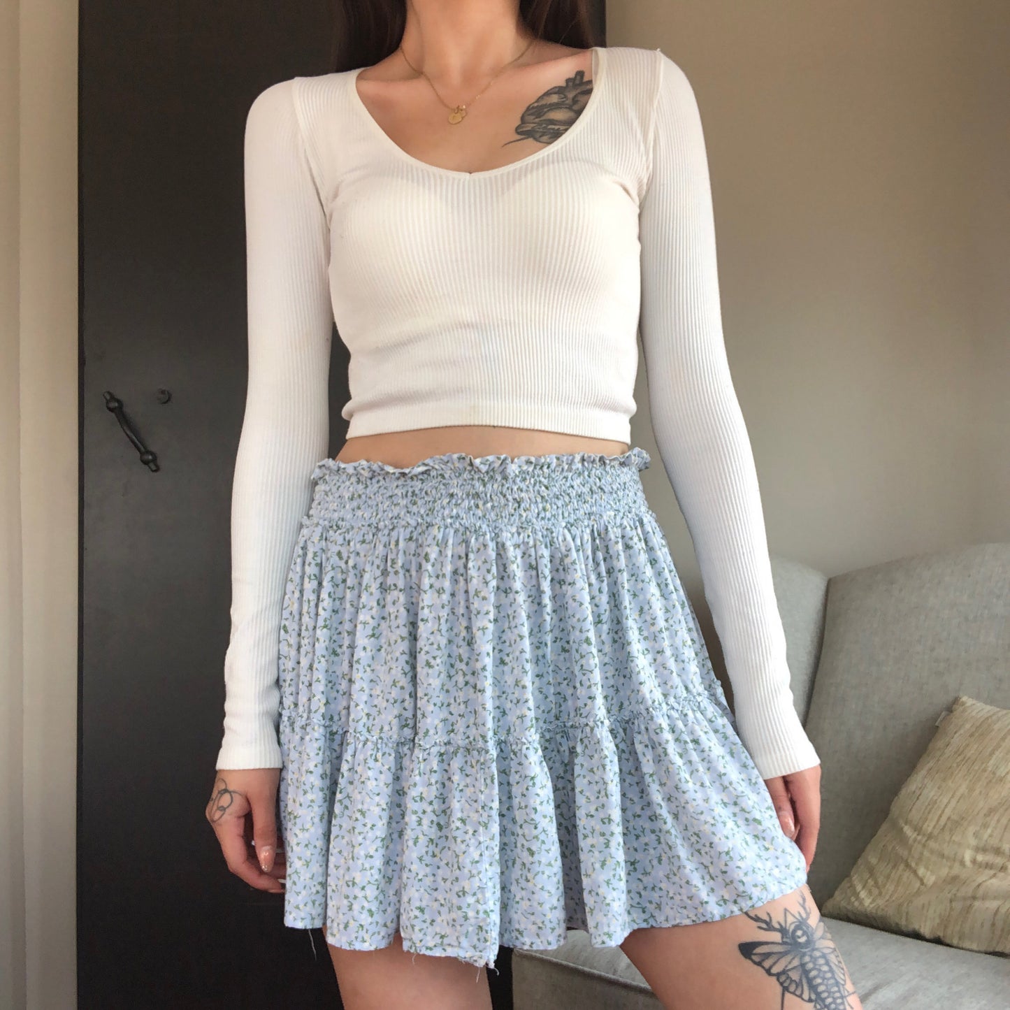 Falda azul cielo floral