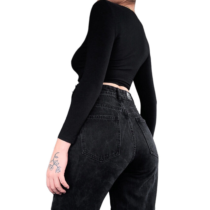 Blusa negra envolvente American Apparel