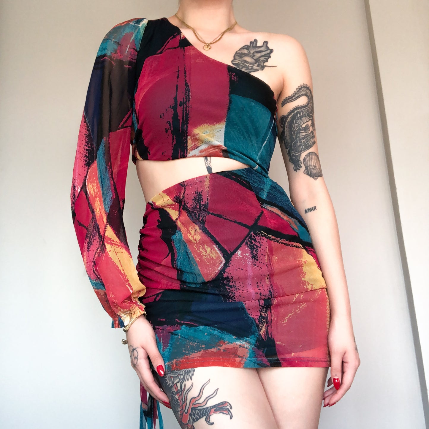Vestido mesh asimétrico