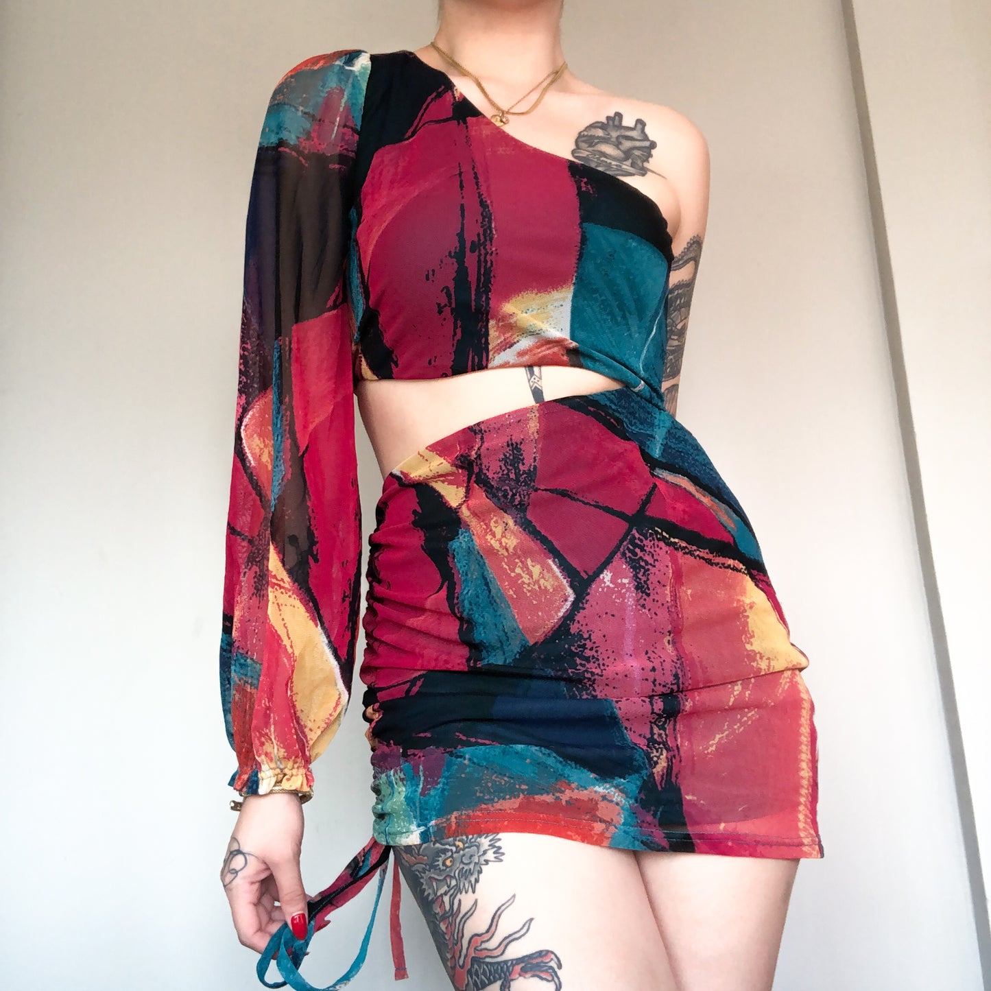 Vestido mesh asimétrico