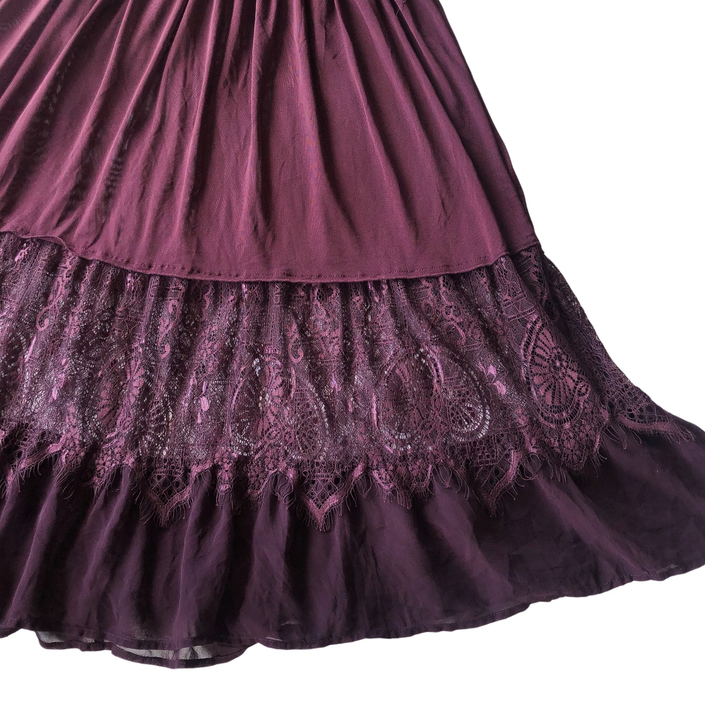 Falda violeta larga encaje