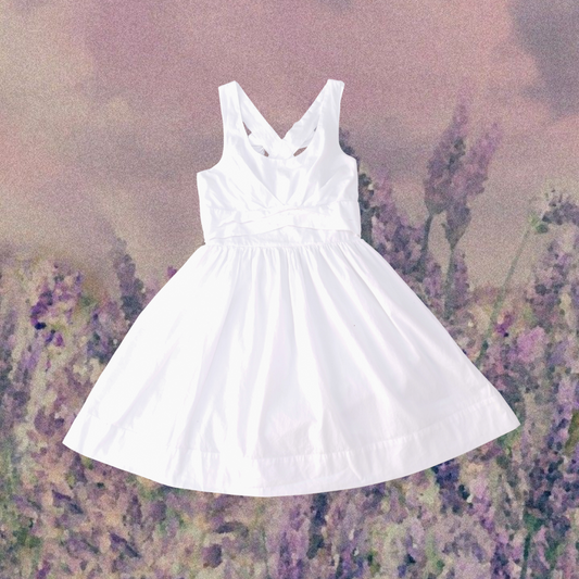 Vestido blanco con moño