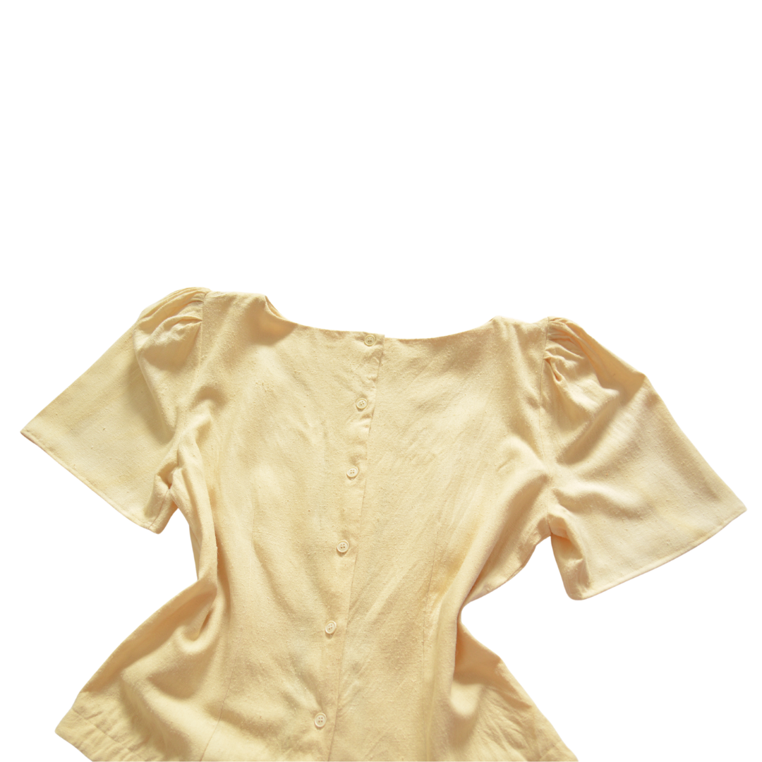 Blusa de seda y listón