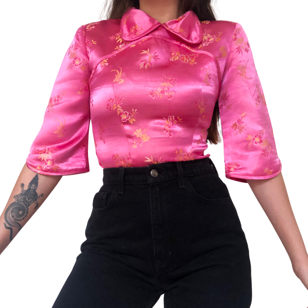 Blusa rosa oriental