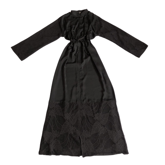Vestido negro largo con encaje