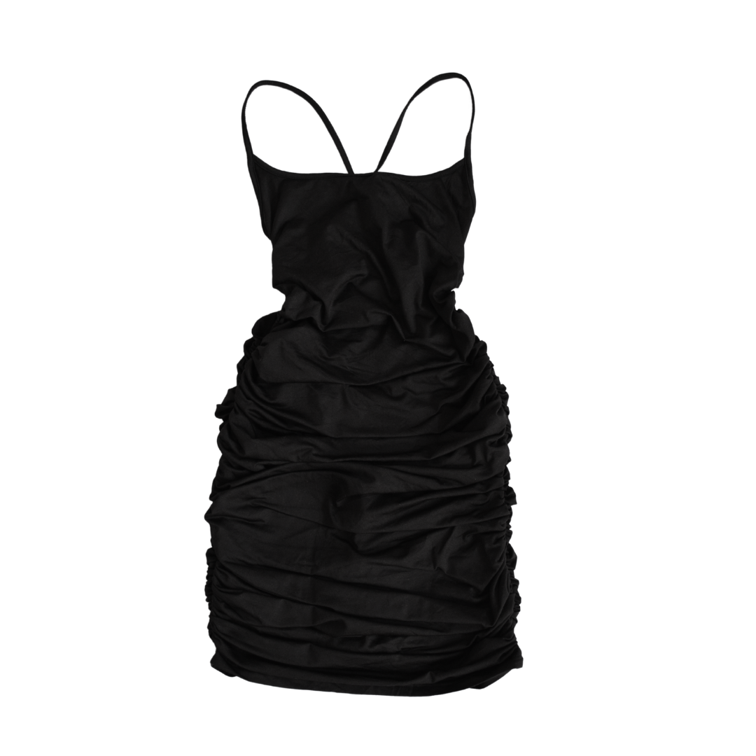 Vestido negro con aberturas cruzadas