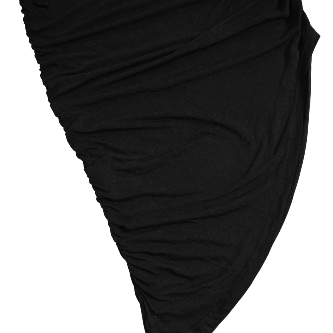 Vestido negro drappeado