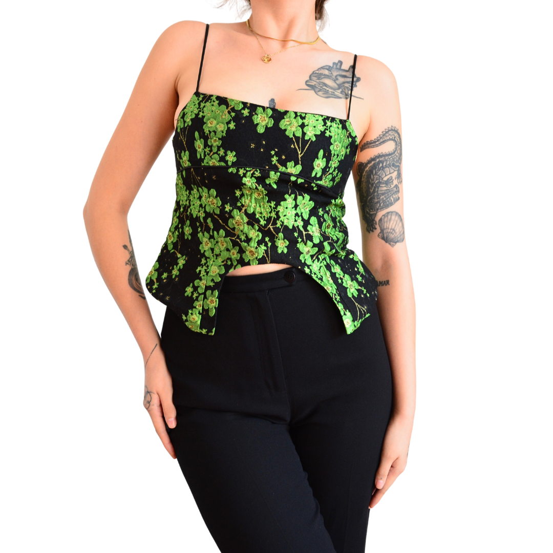 Blusa vintage con bordado y aberturas
