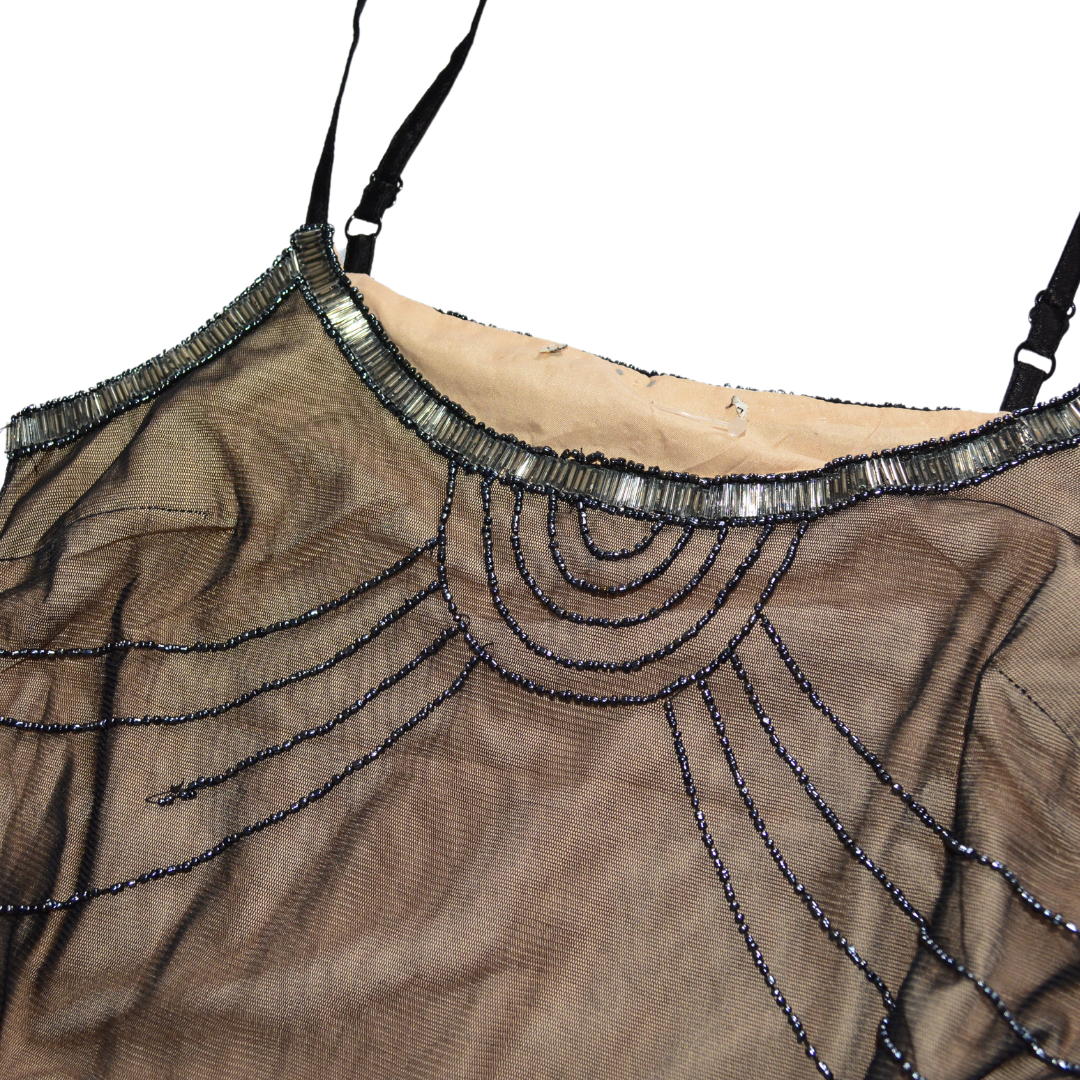 Vestido mesh con canutillo y forro nude