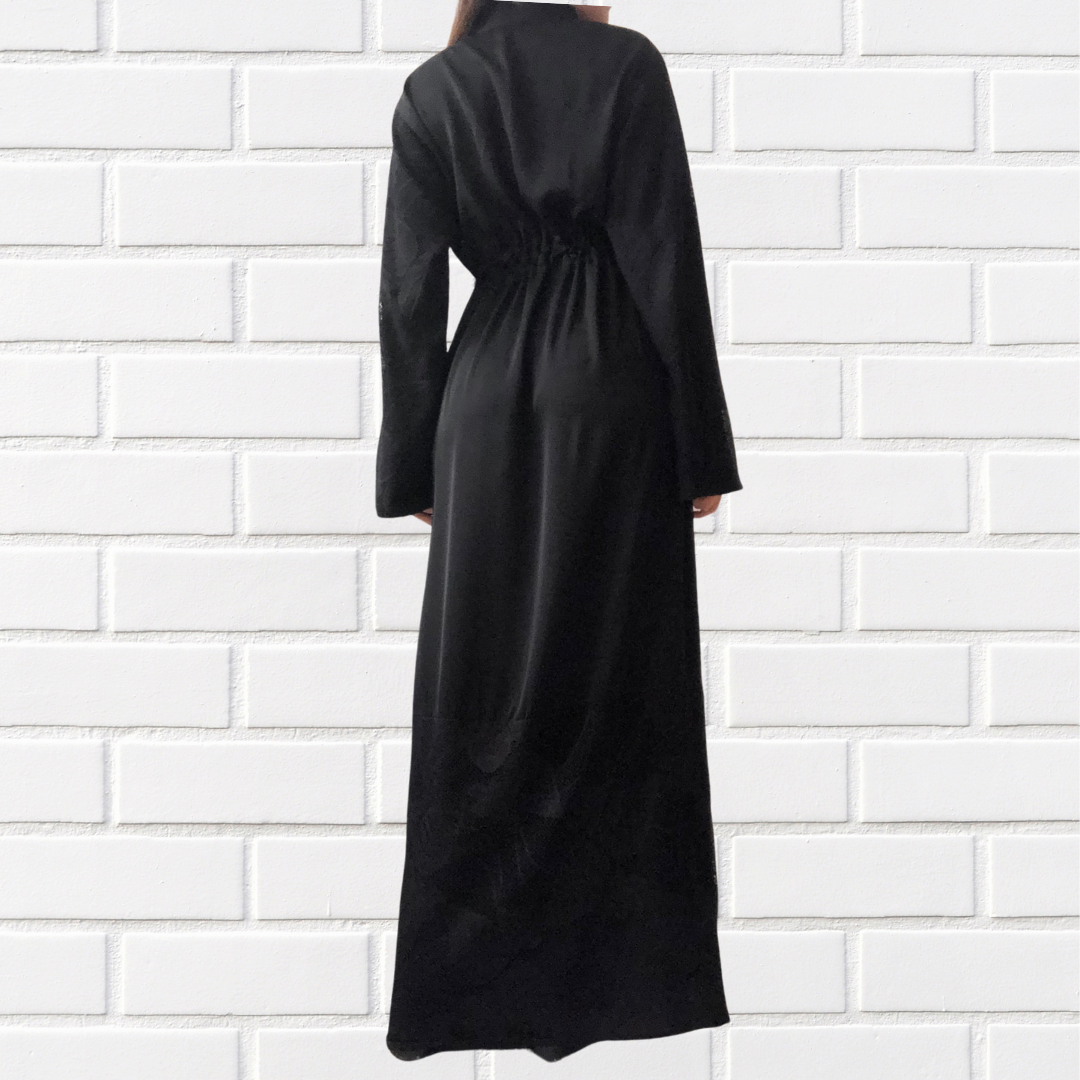 Vestido negro largo con encaje