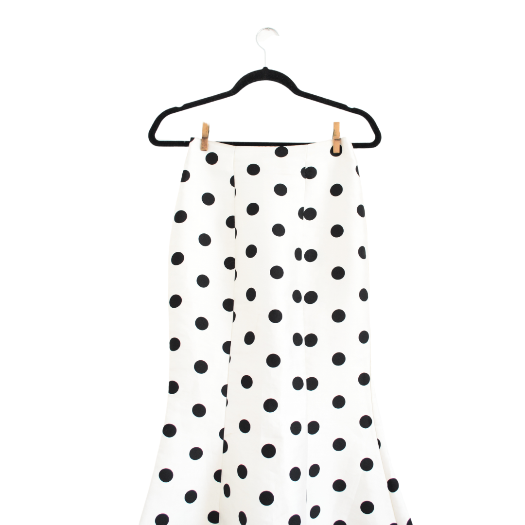 Falda blanca polka dots