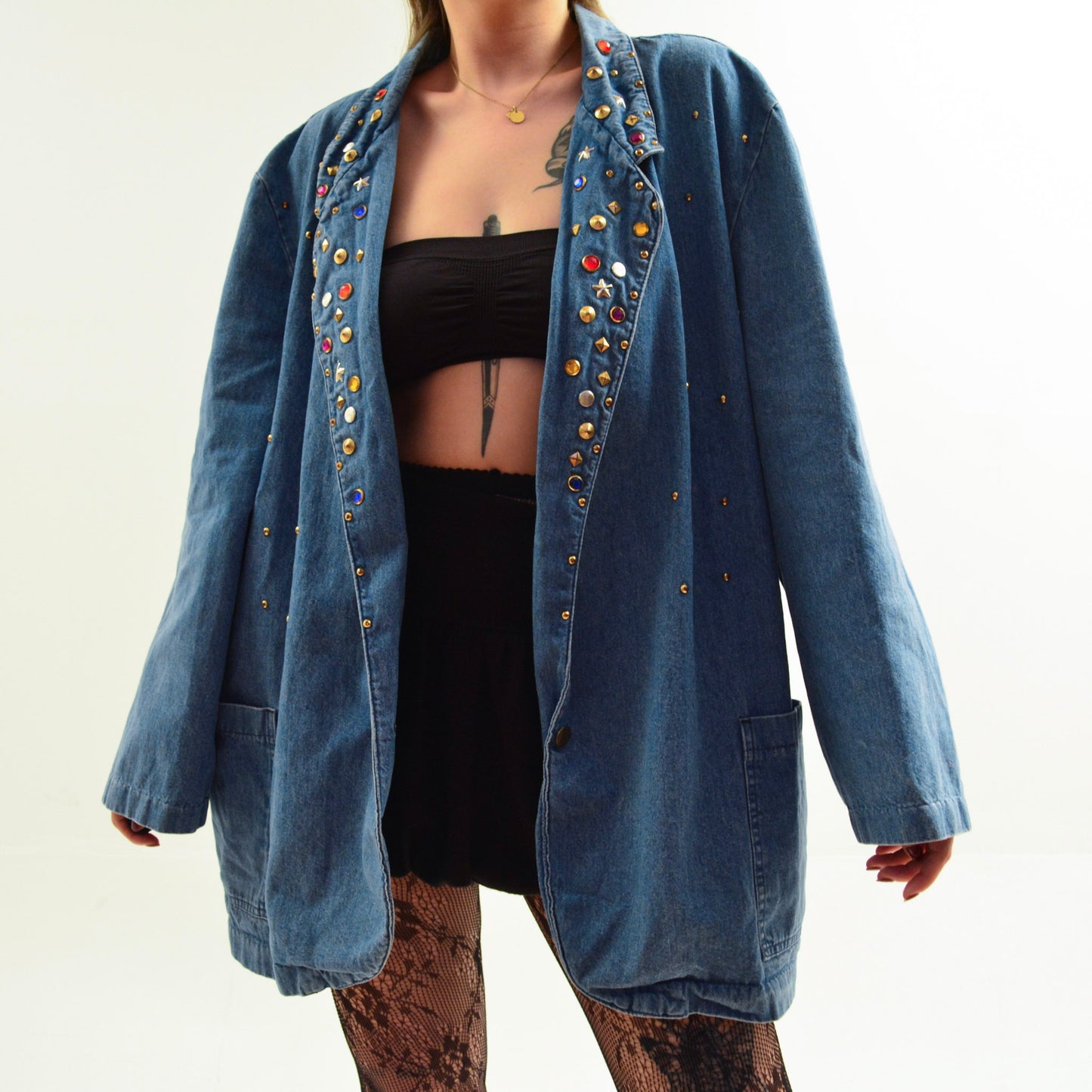 Gabardina vintage denim con pedrería