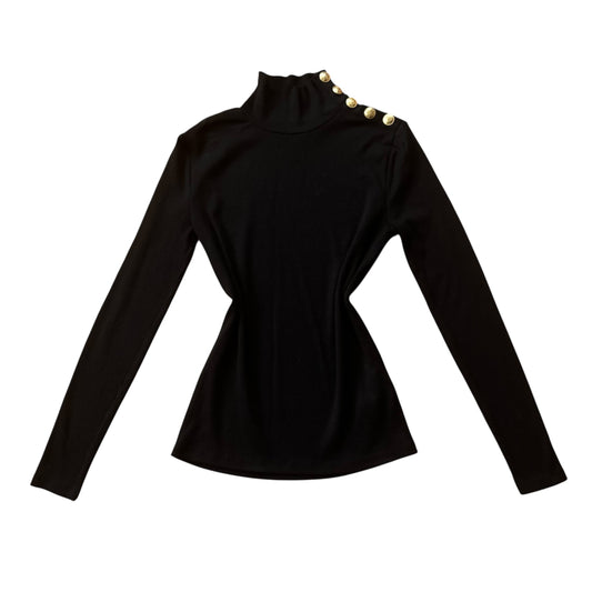 Blusa negra botones dorados