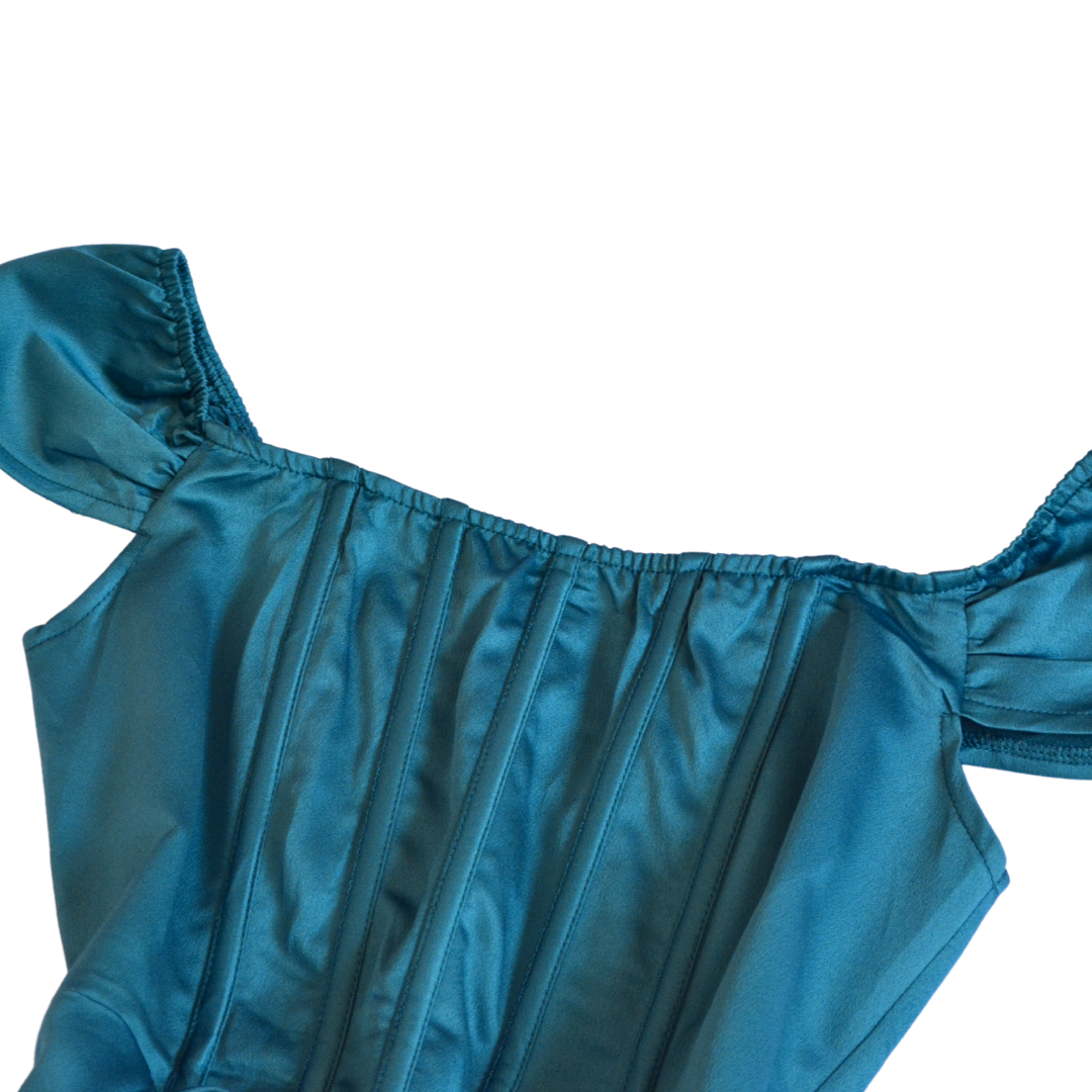 Vestido satinado con corset
