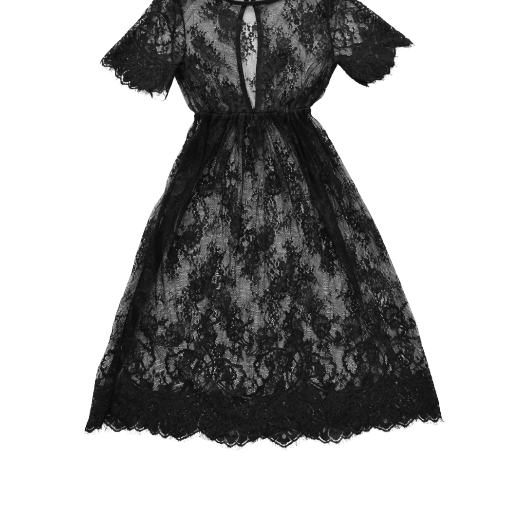 Vestido negro de encaje