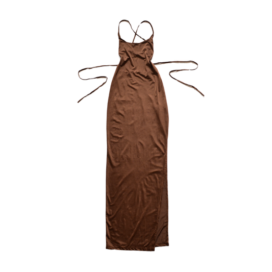 Vestido café largo con escote cruzado
