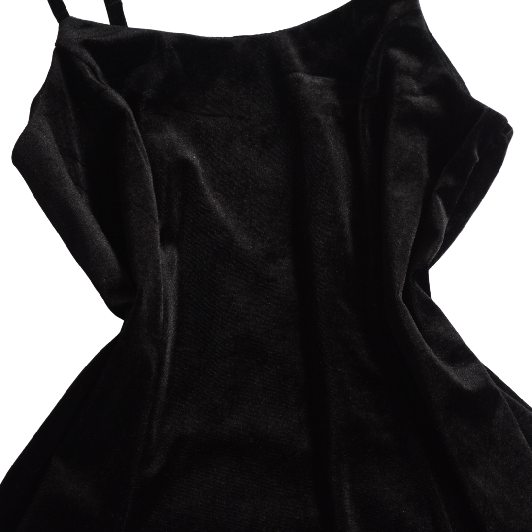 Vestido negro de terciopelo