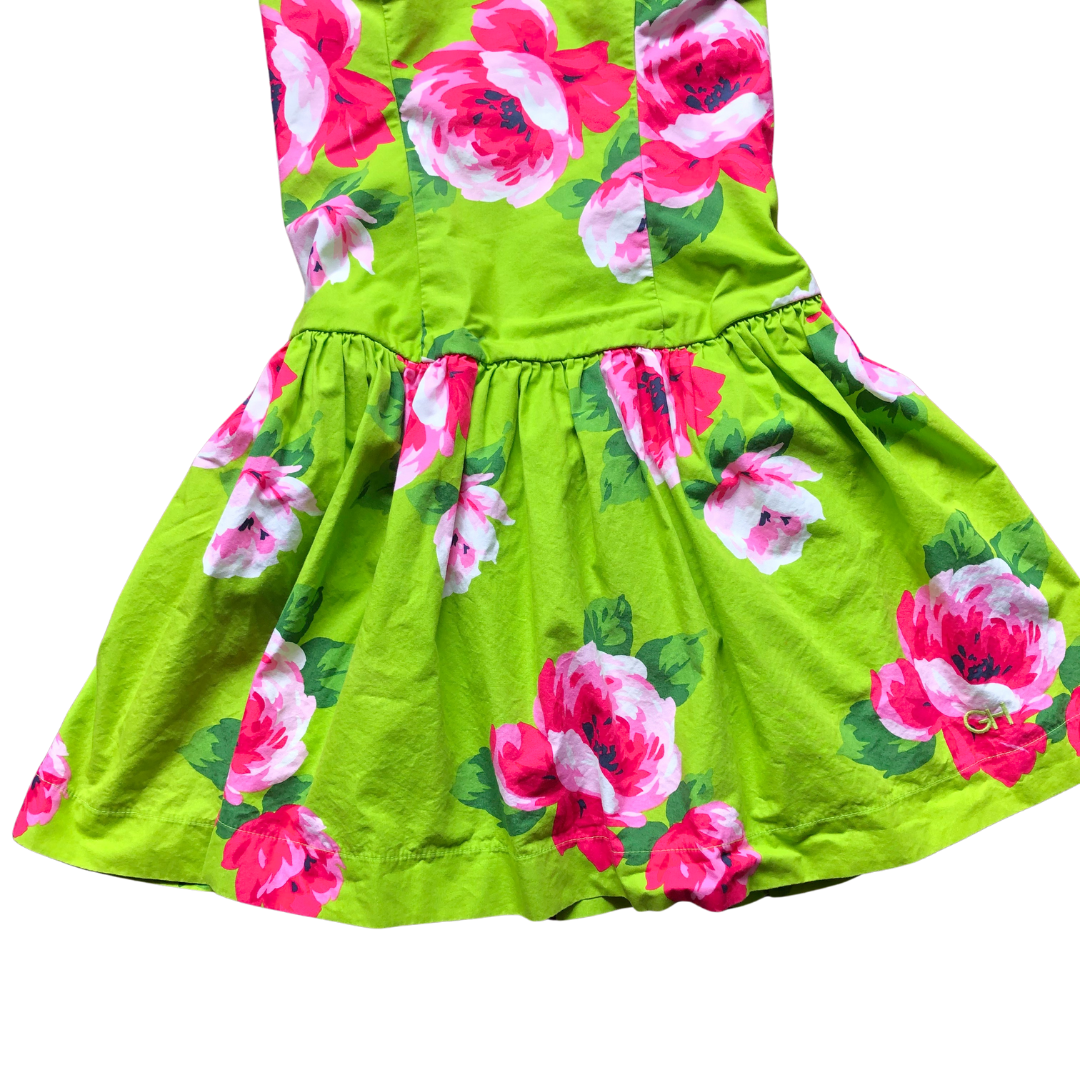 Vestido verde con rosas