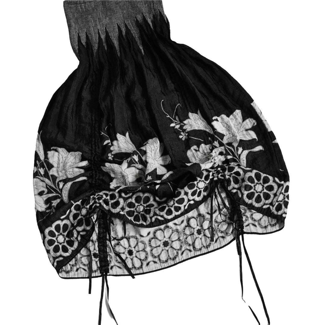 Vestido con tiras ajustables