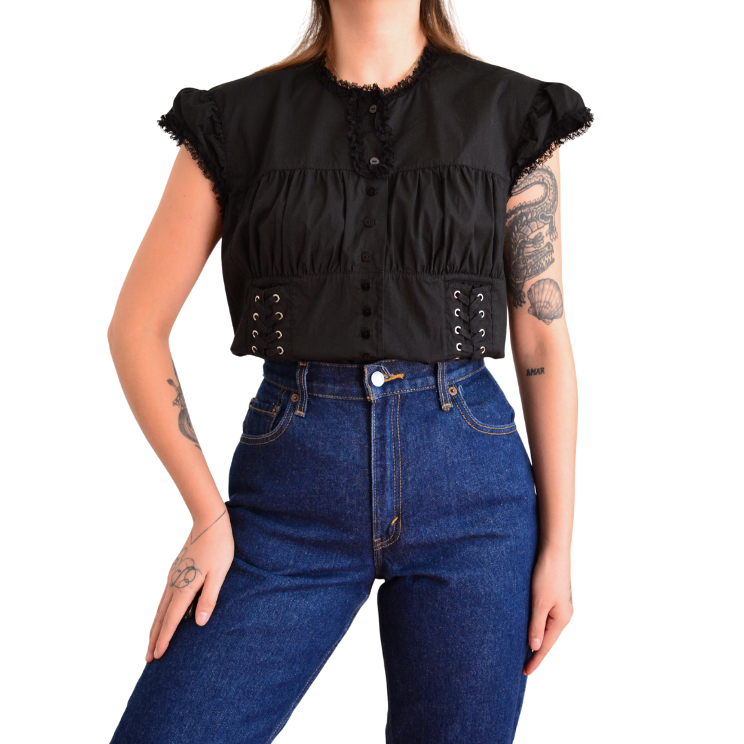 Blusa negra estilo corset