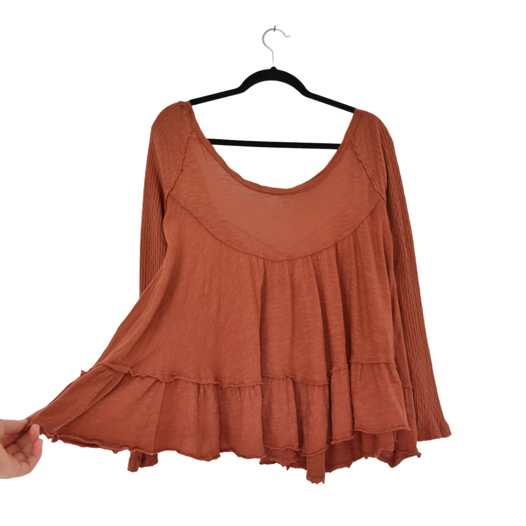Blusa de holanes y escote