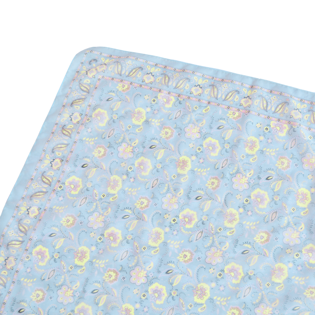 Mascada vintage azul cielo