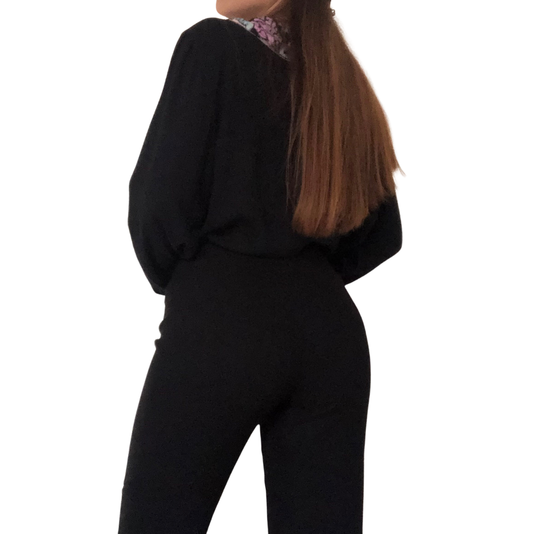 Blusa con cuello de nudo