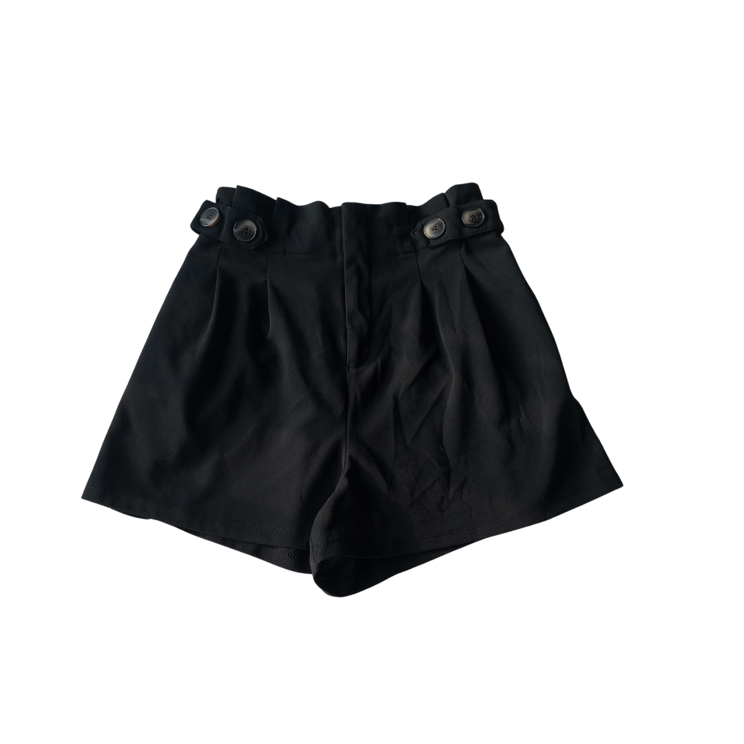 Short negro con pinzas
