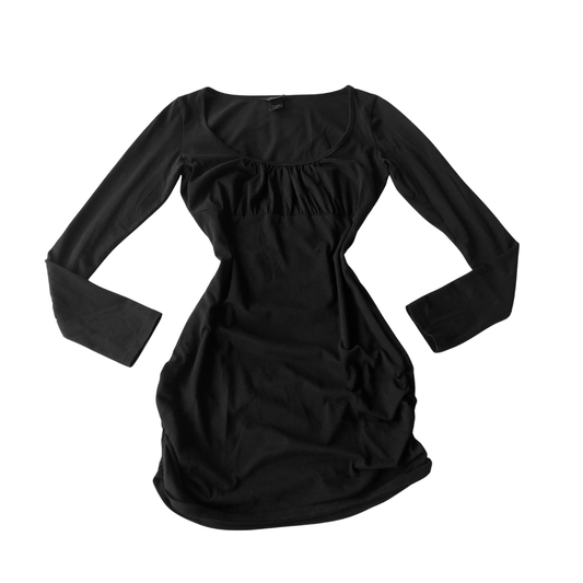 Vestido negro manga larga