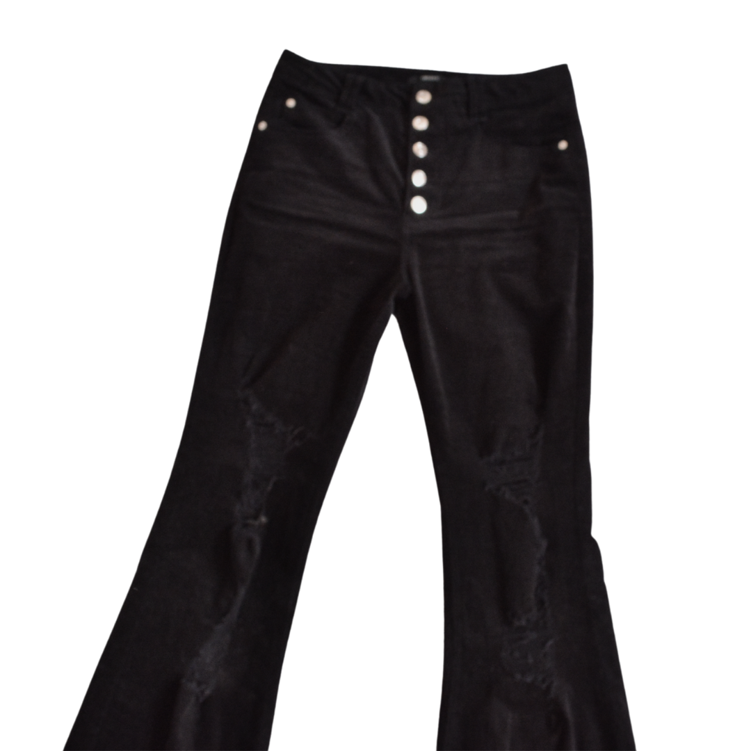 Pantalón negro flared tiro alto