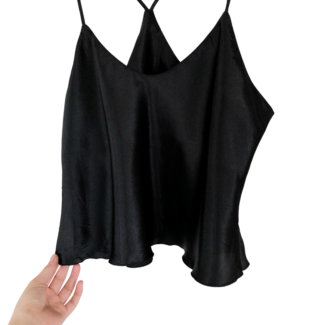 Blusa negra satin