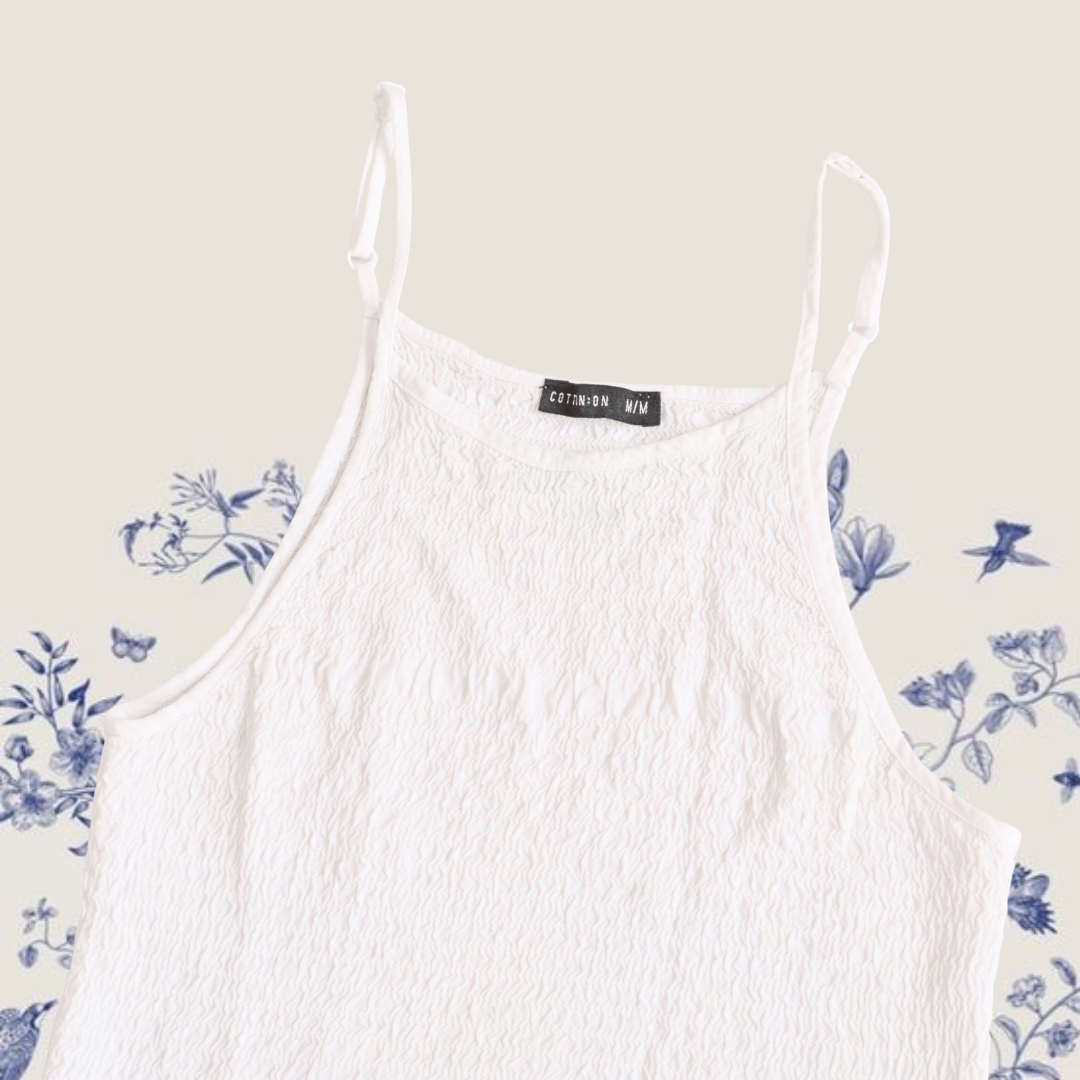 Top blanco fruncido