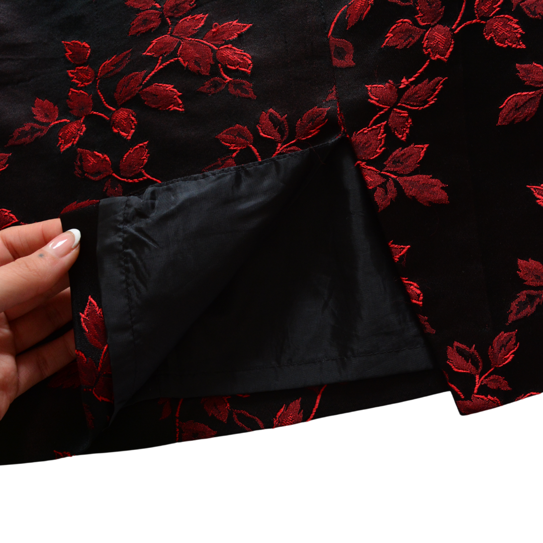 Falda brocado floral roja