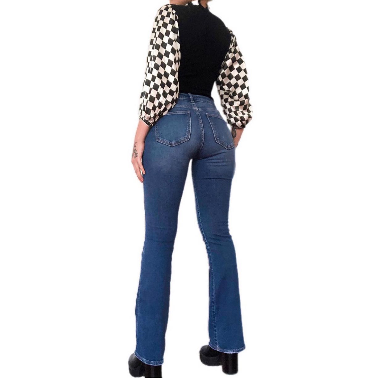 Flared jeans