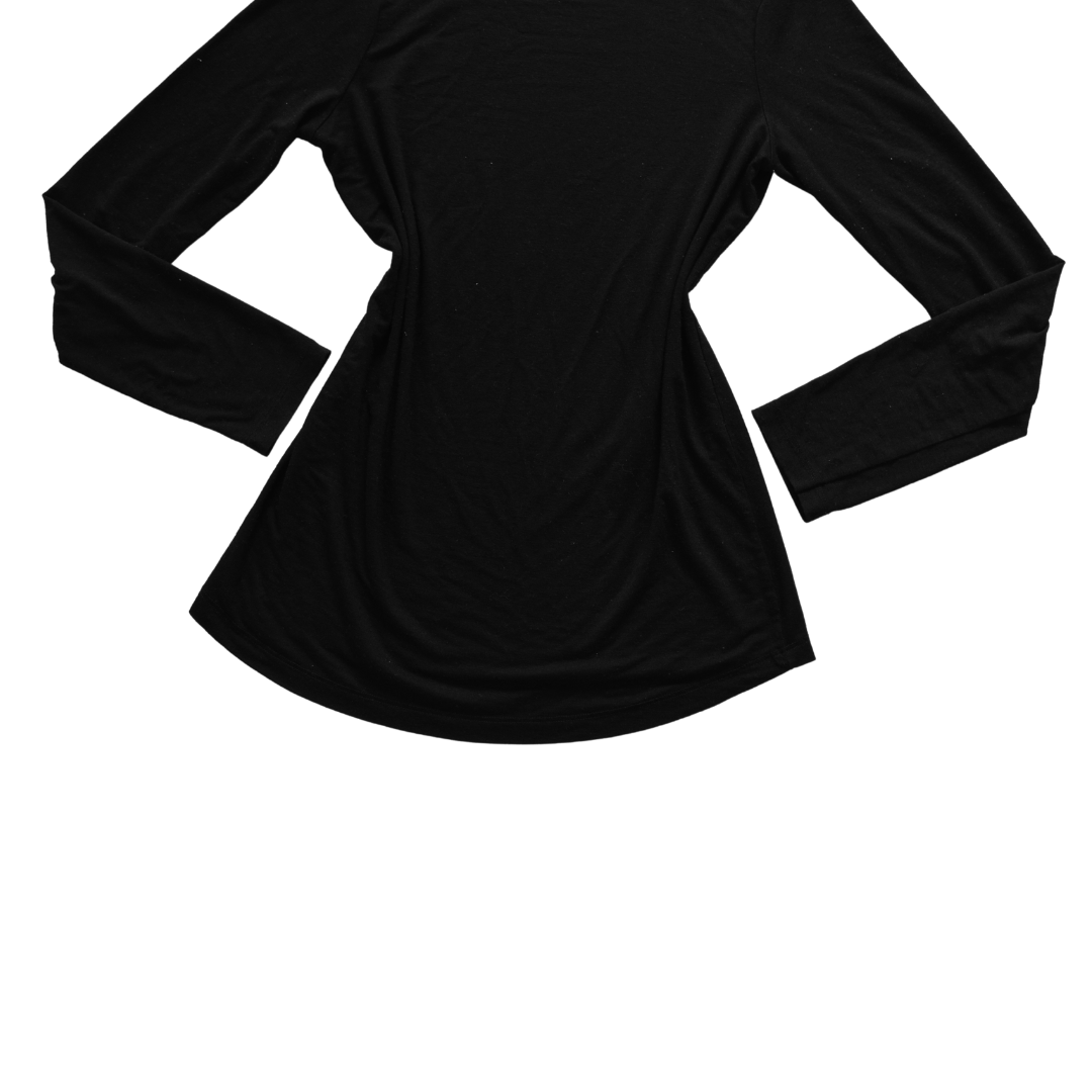 Blusa negra cuello ovalado
