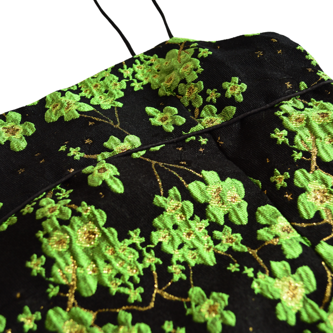 Blusa vintage con bordado y aberturas
