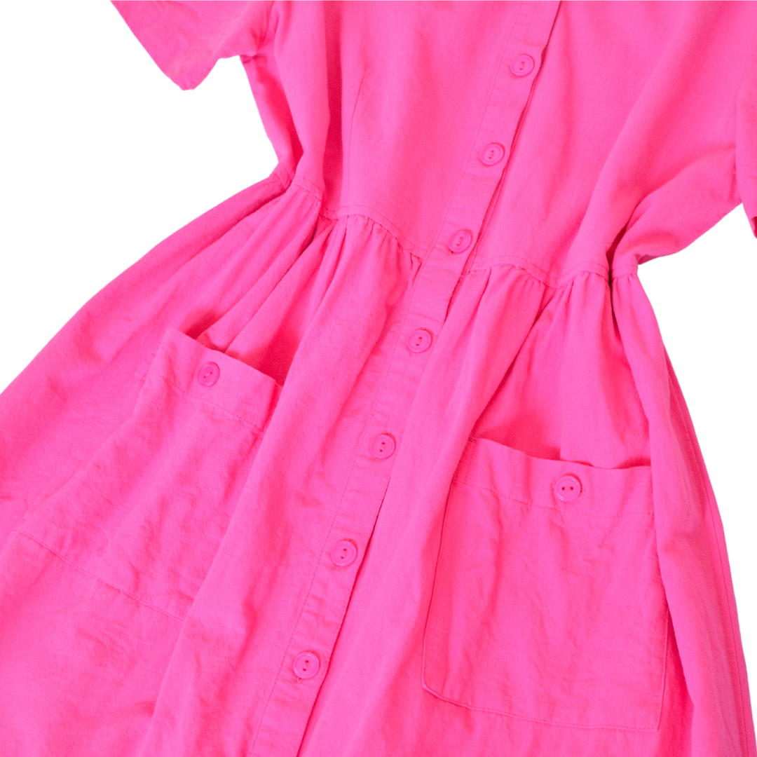 Vestido midi rosa de botones