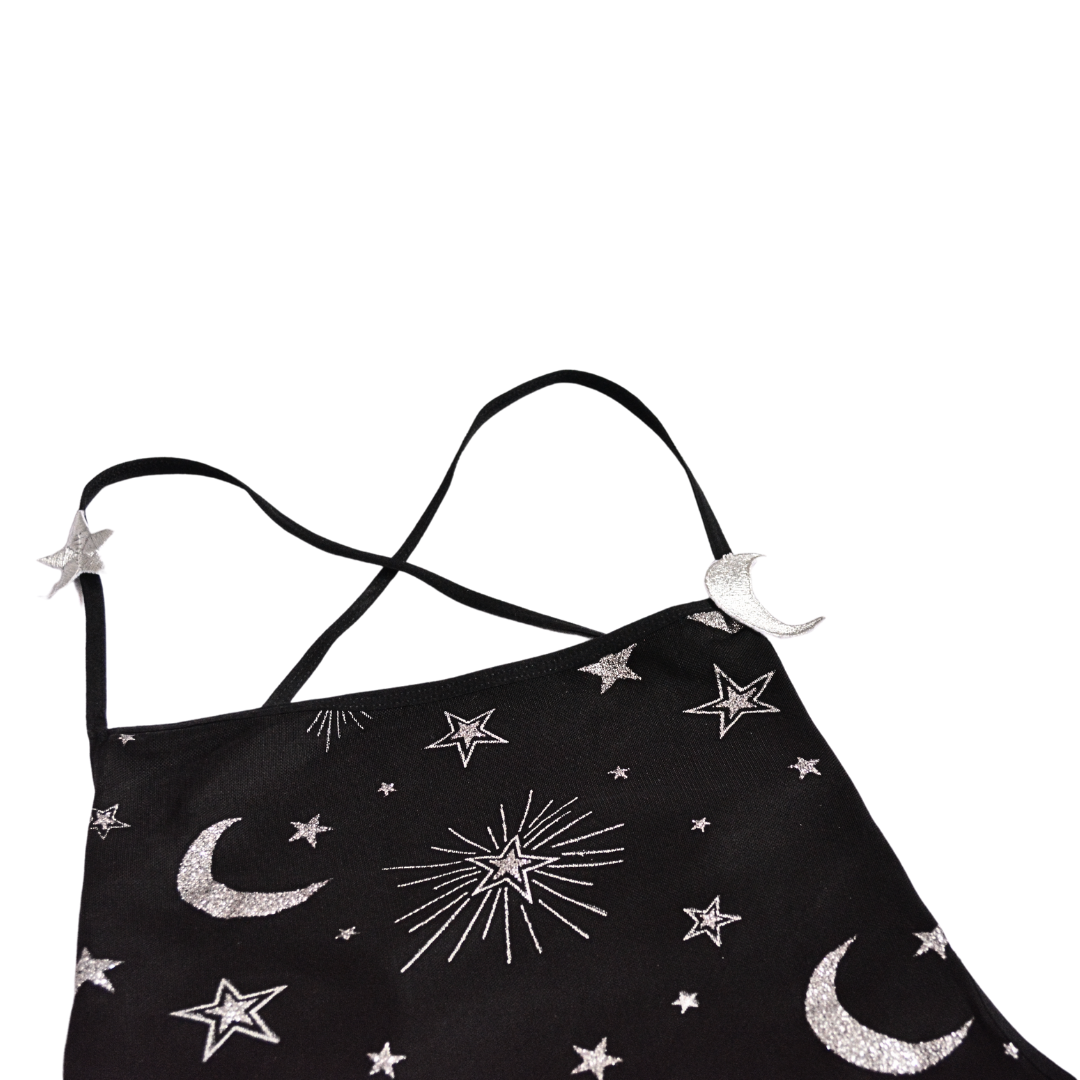 Vestido cosmos de estrellas y lunas
