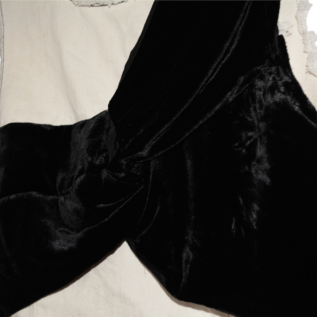 Blusa denim bicolor con nudo terciopelo
