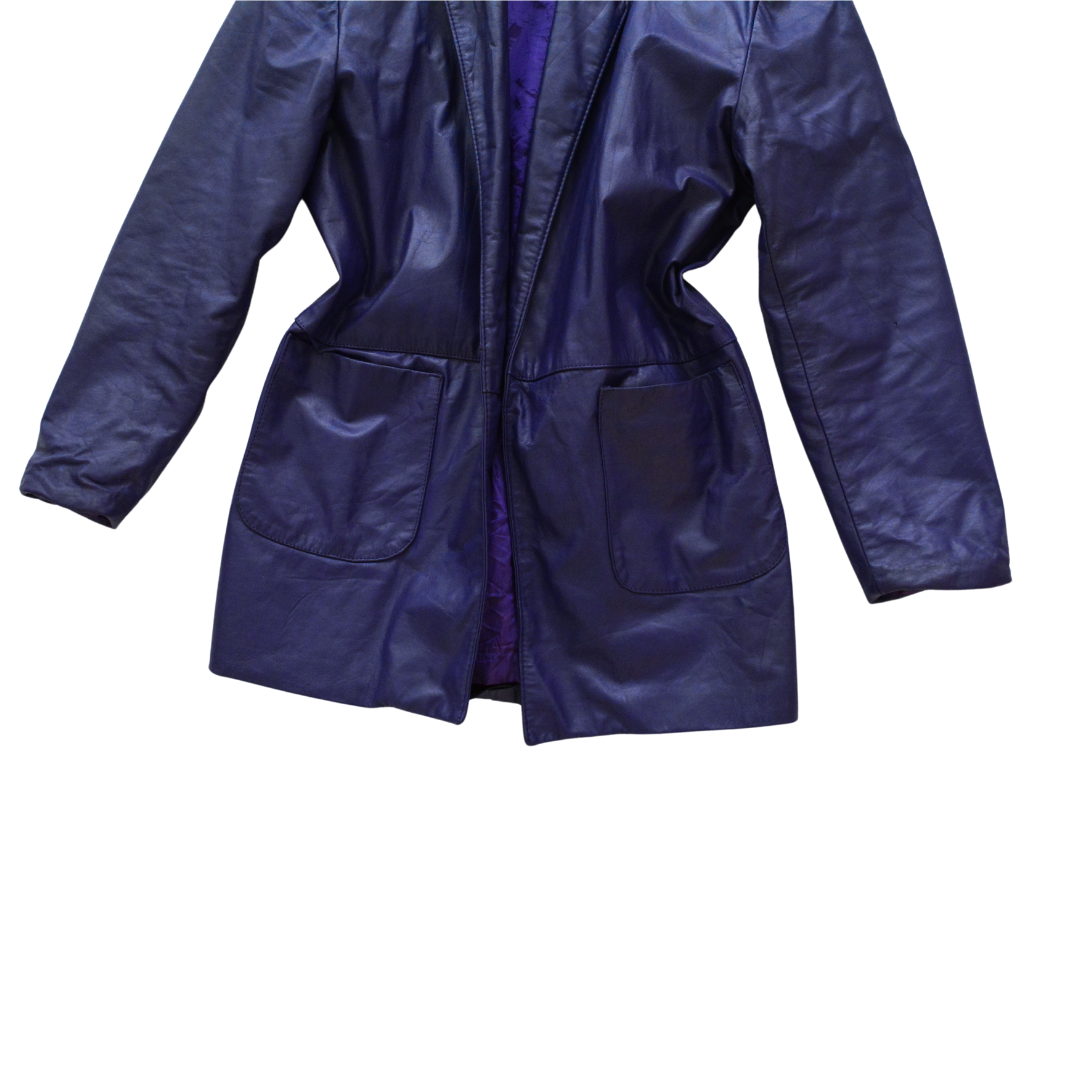 Gabardina vintage morada de cuero