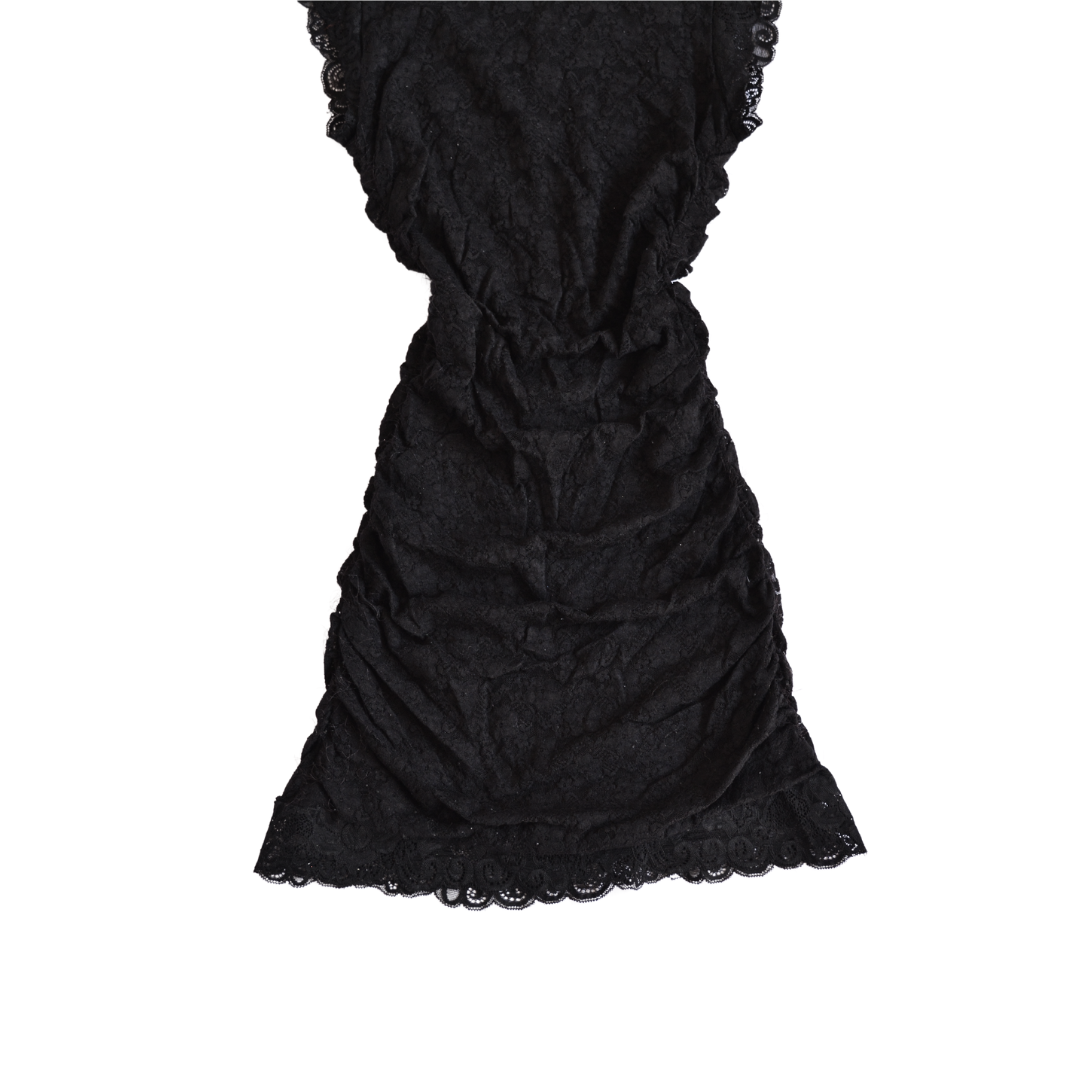Vestido negro de encaje con forro