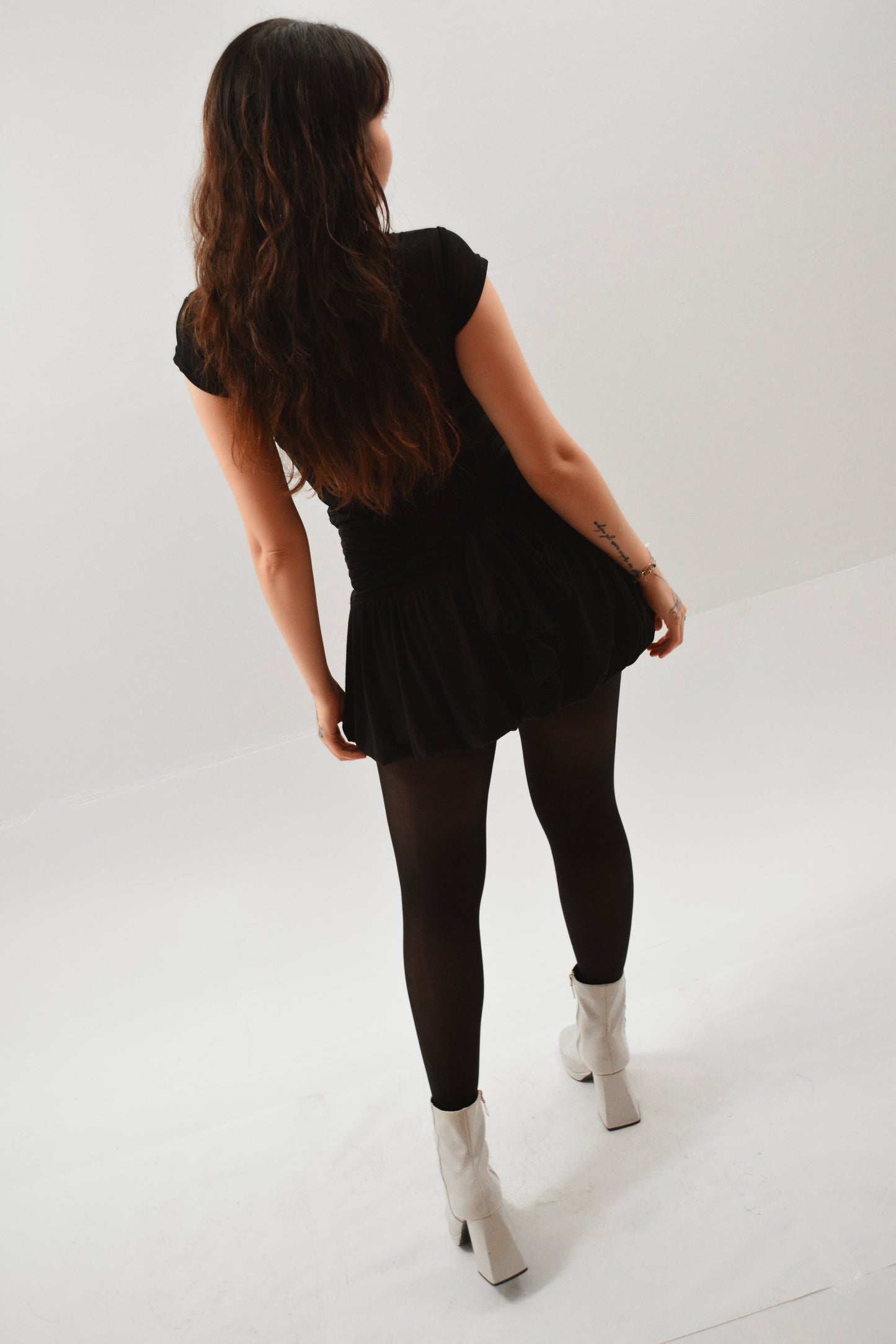 Blusa mesh con rosa azul