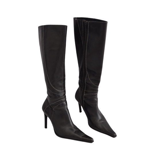 Botas negras de tacón