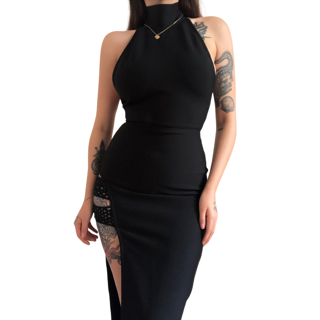 Vestido largo negro con abertura