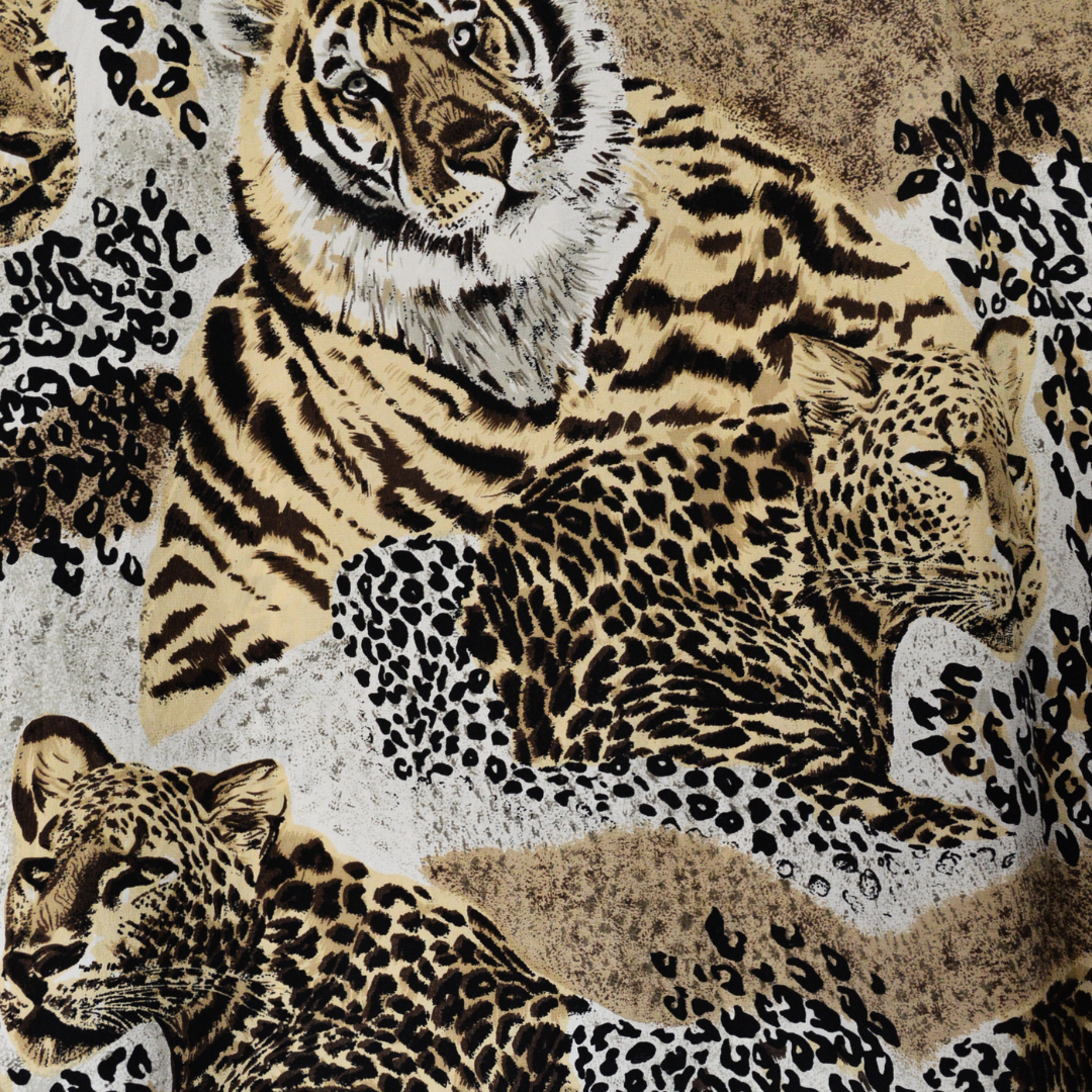 Blusa animal print de seda