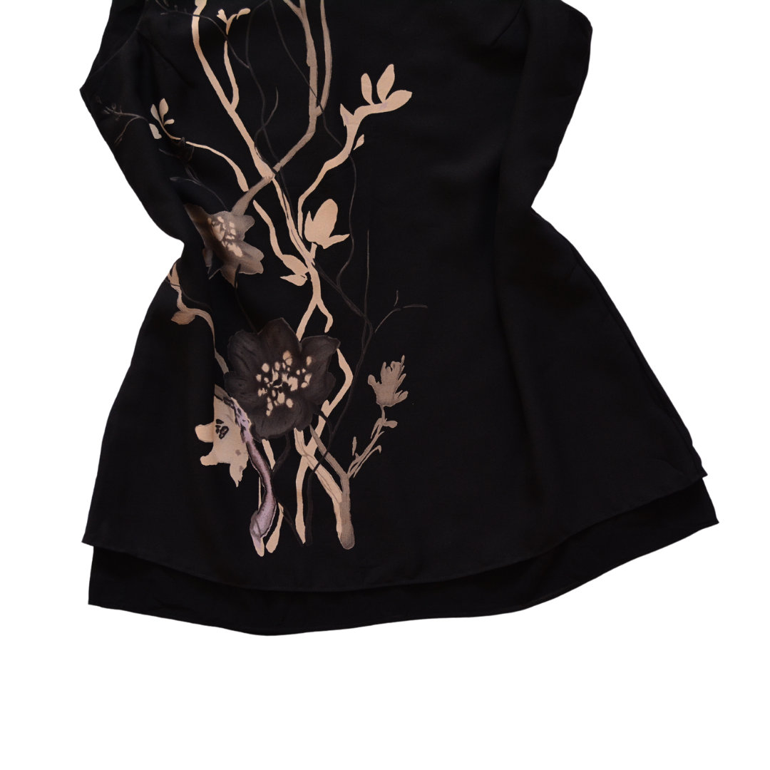 Blusa con gráfico de flores