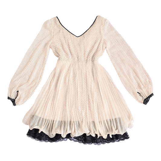 Vestido beige con lunares pequeños