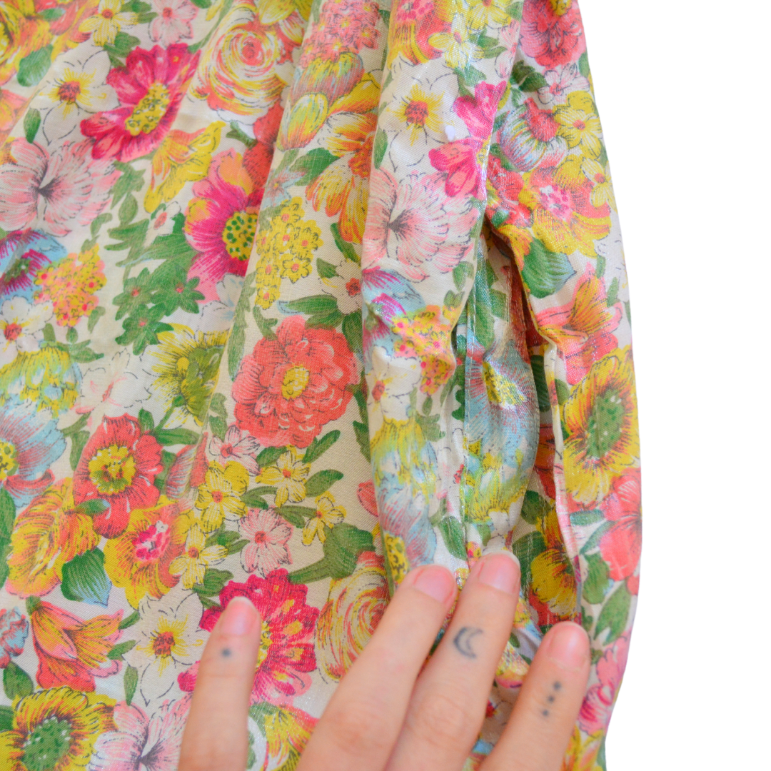 Vestido de flores con bolsas