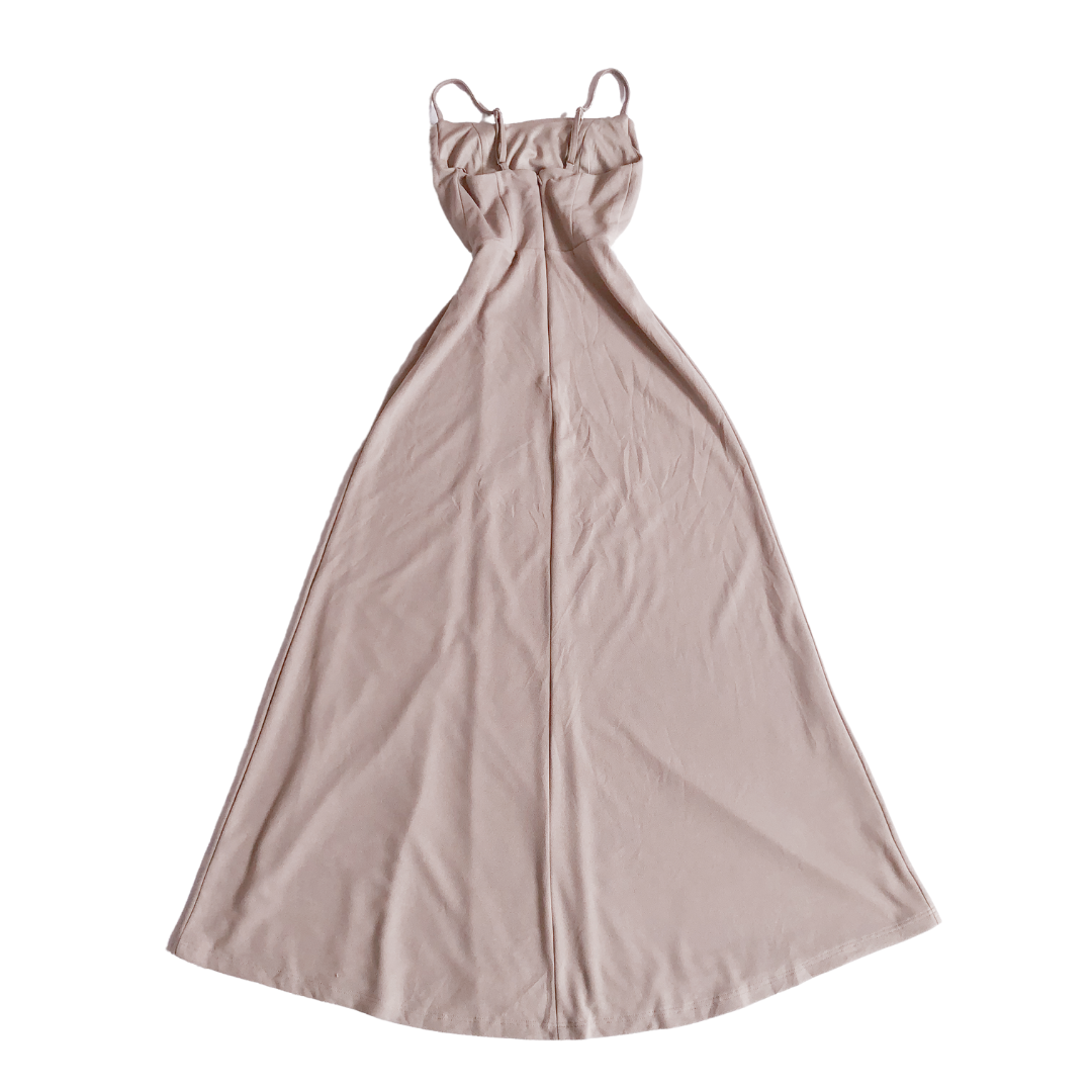 Vestido largo con abertura